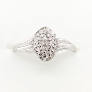 10k White Gold Diamond Engagement Ring