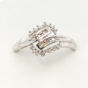 10k White Gold Diamond Engagement Ring
