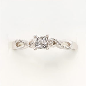 10k White Gold Diamond Engagement Ring