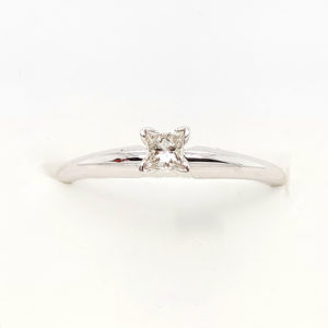 14k White Gold Diamond Engagement Ring