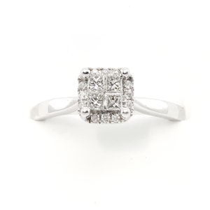 14k White Gold Diamond Engagement Ring